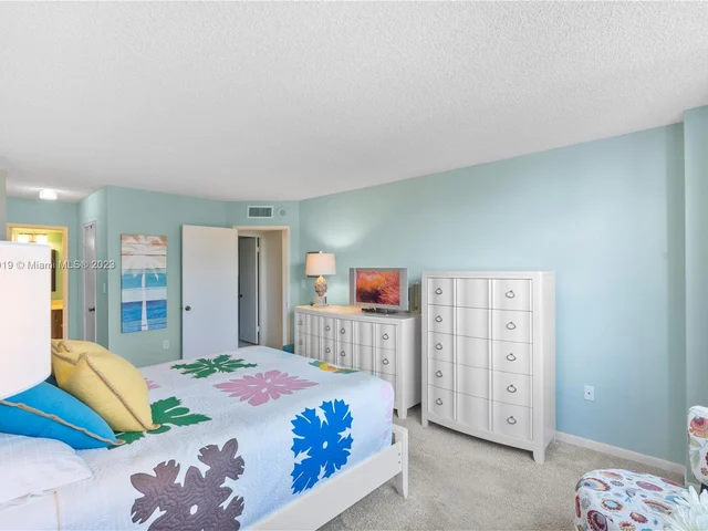 2801 NE 183rd St # 1214W, Aventura FL 33160