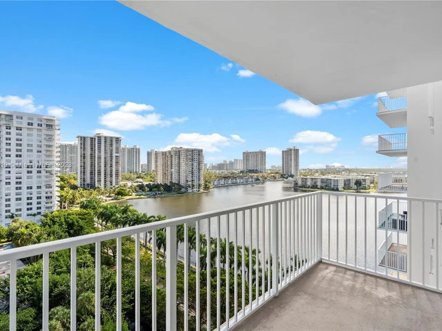 2801 NE 183rd St # 1214W, Aventura FL 33160