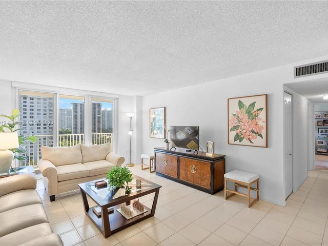 2801 NE 183rd St # 1214W, Aventura FL 33160