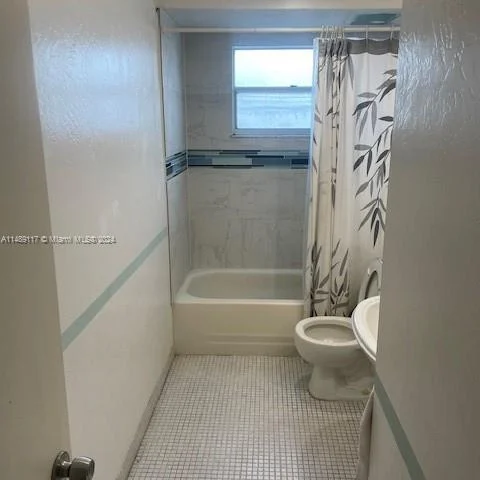 1050 93rd St # 3D, Bay Harbor Islands FL 33154