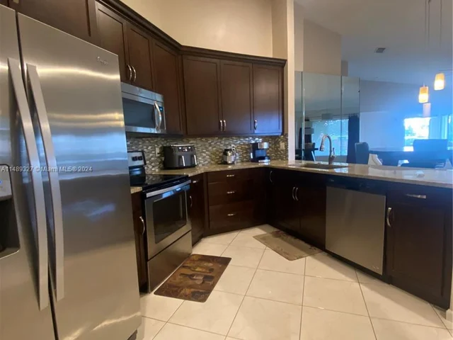 9238 Vineland Ct # G, Boca Raton FL 33496