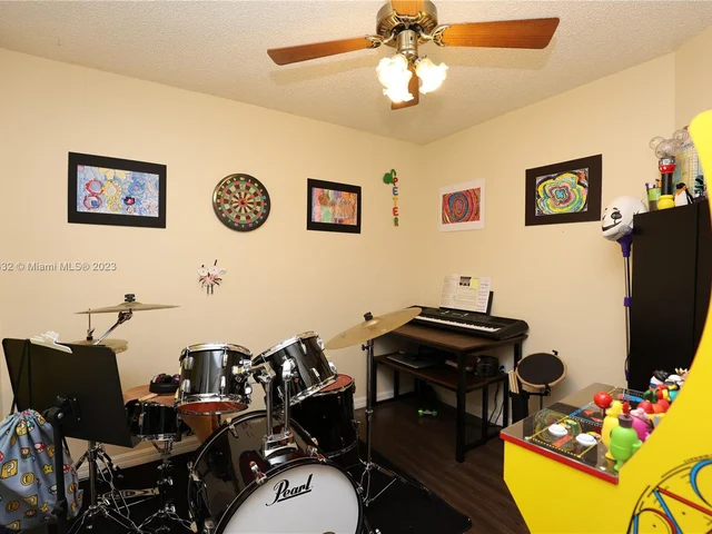 9315 SW 172nd Ter, Palmetto Bay FL 33157