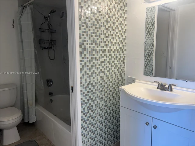 17021 N Bay Rd # 922, Sunny Isles Beach FL 33160