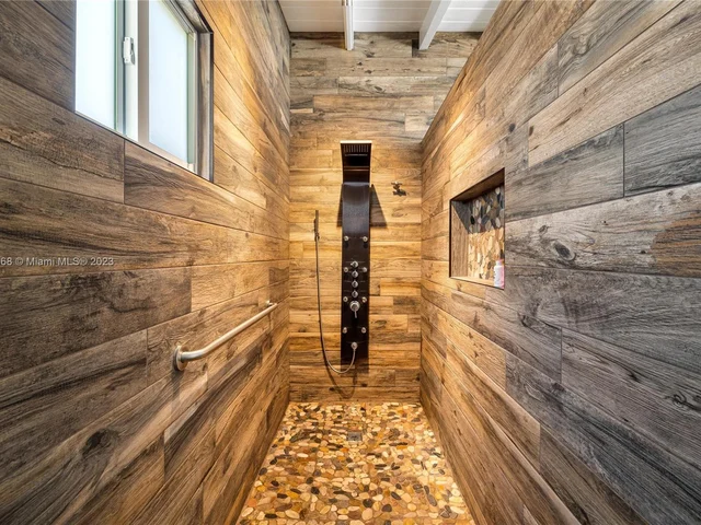 805 SW 22nd Ave, Fort Lauderdale FL 33312