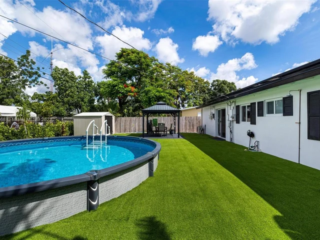 805 SW 22nd Ave, Fort Lauderdale FL 33312