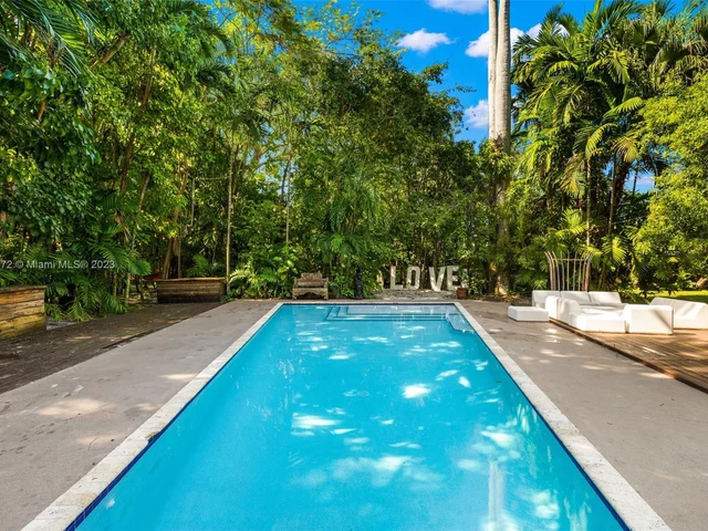 14560 NE 3rd Ct, Miami FL 33161