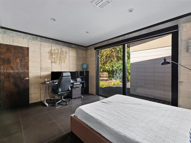 14560 NE 3rd Ct, Miami FL 33161