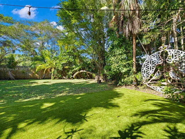 14560 NE 3rd Ct, Miami FL 33161