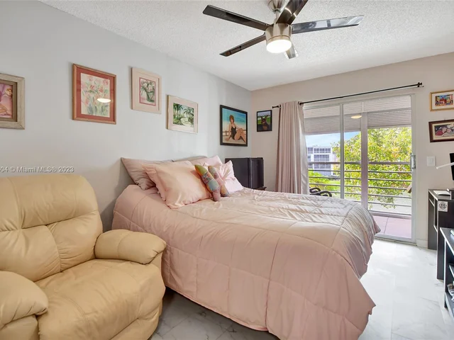 3037 Newcastle B # 3037, Boca Raton FL 33434