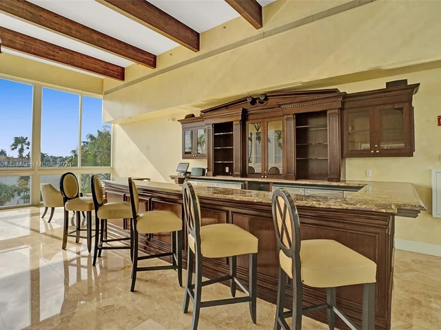 20281 E Country Club Dr # 207, Aventura FL 33180