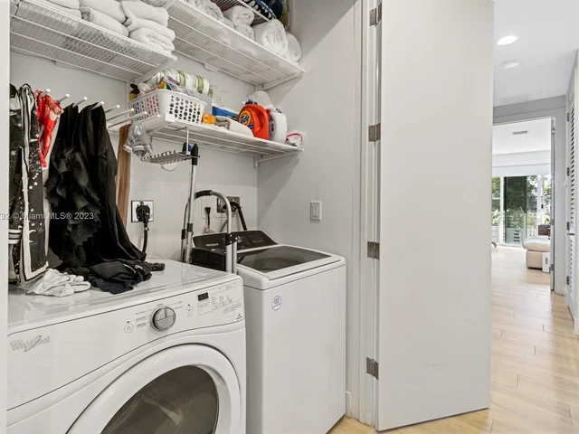 2871 SW 33RD CT #2, Miami FL 33133