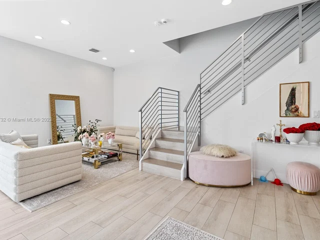 2871 SW 33RD CT #2, Miami FL 33133