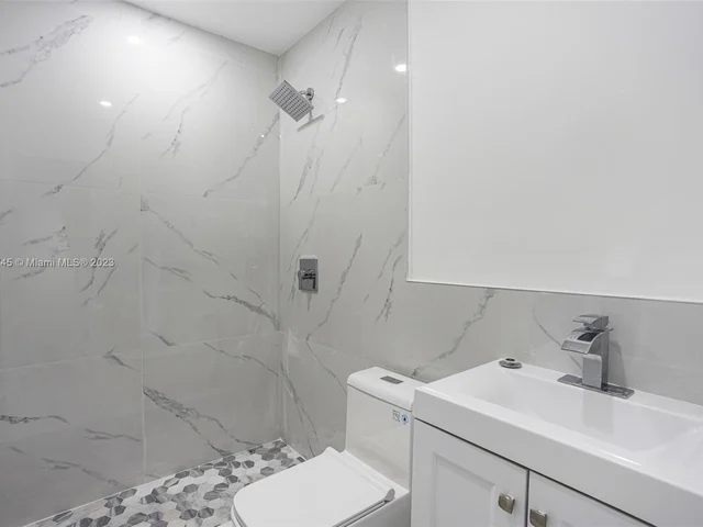 4840 NW 13th St, Lauderhill FL 33313