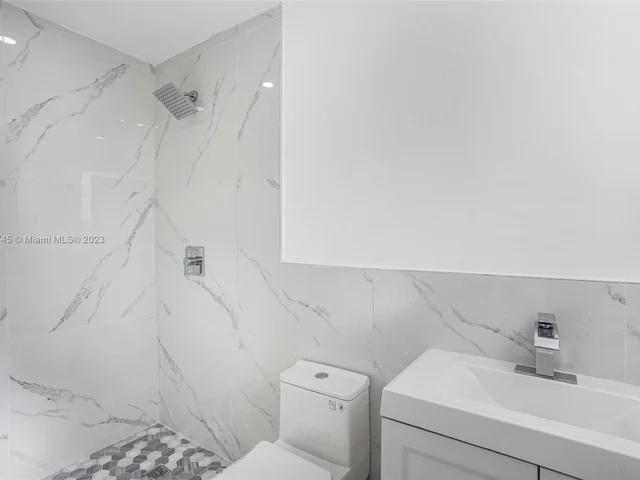 4840 NW 13th St, Lauderhill FL 33313