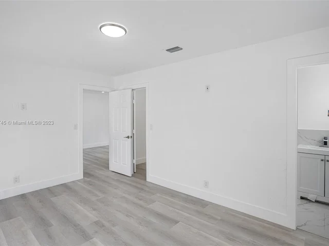 4840 NW 13th St, Lauderhill FL 33313