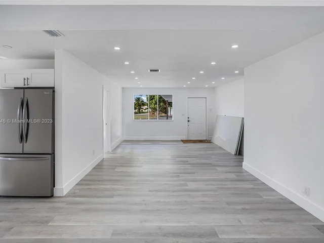 4840 NW 13th St, Lauderhill FL 33313