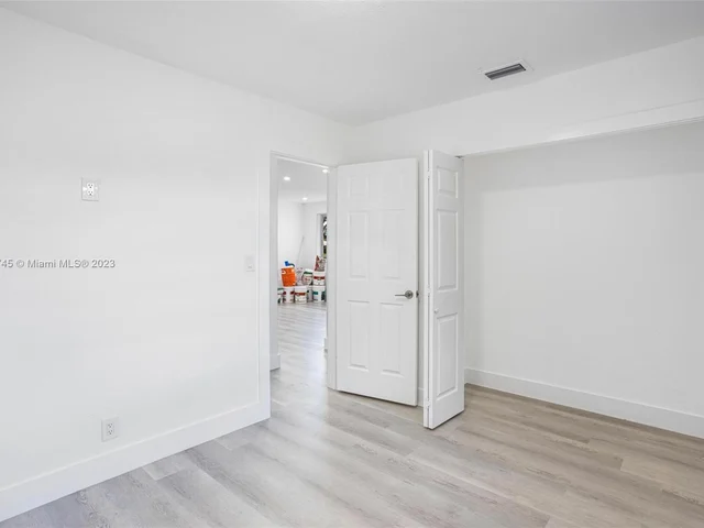 4840 NW 13th St, Lauderhill FL 33313