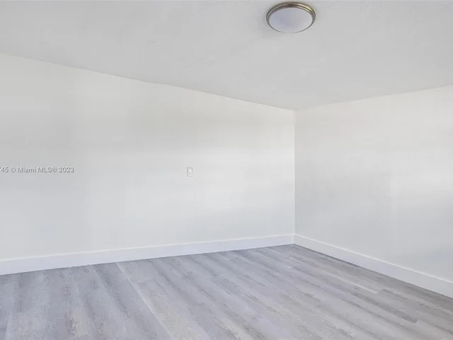 4840 NW 13th St, Lauderhill FL 33313