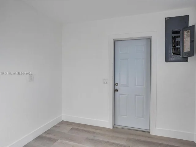 4840 NW 13th St, Lauderhill FL 33313