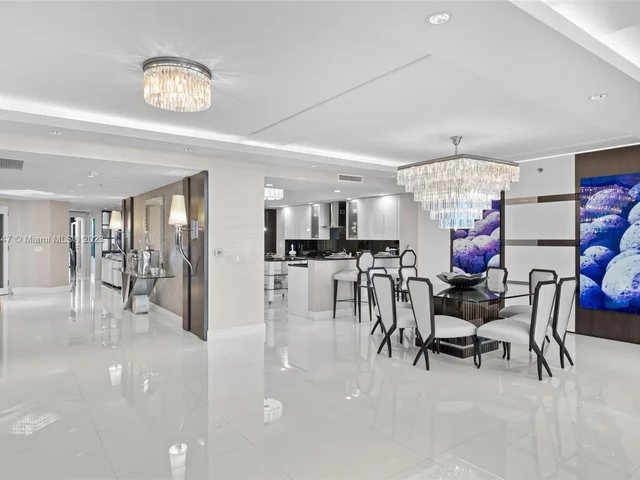 2711 S Ocean Dr # 2004, Hollywood FL 33019