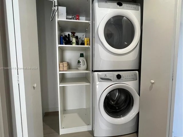 16385 Biscayne Blvd # 607, North Miami Beach FL 33160