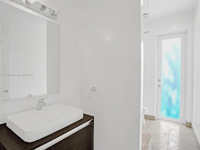 3547 Forest View Cir # 0, Dania Beach FL 33312