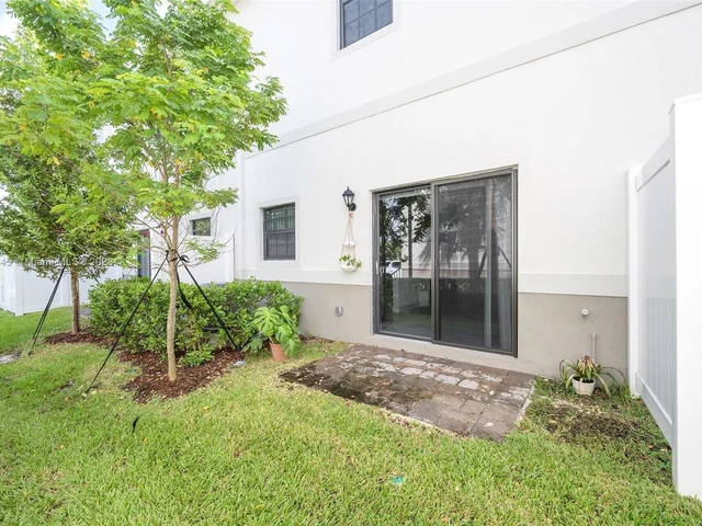 1110 SW 7th Ct, Florida City FL 33034