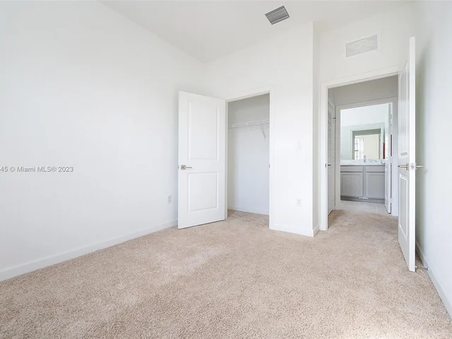 1110 SW 7th Ct, Florida City FL 33034