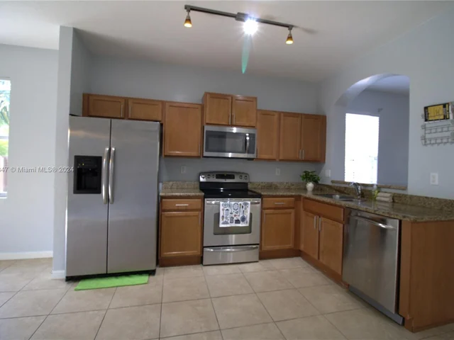 28447 SW 130th Ave, Homestead FL 33033