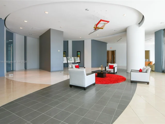 300 S Biscayne Blvd # 2616, Miami FL 33131