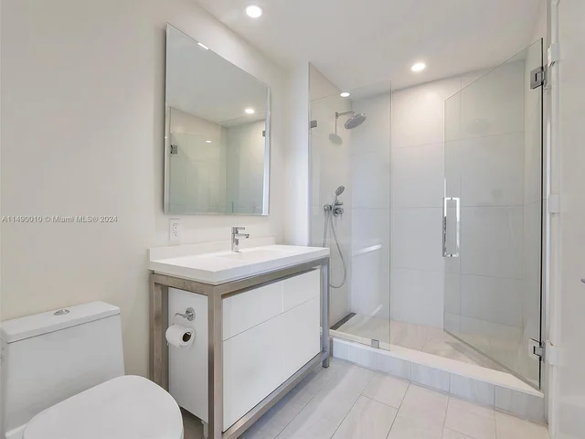 2000 METROPICA WAY # 506, Sunrise FL 33323