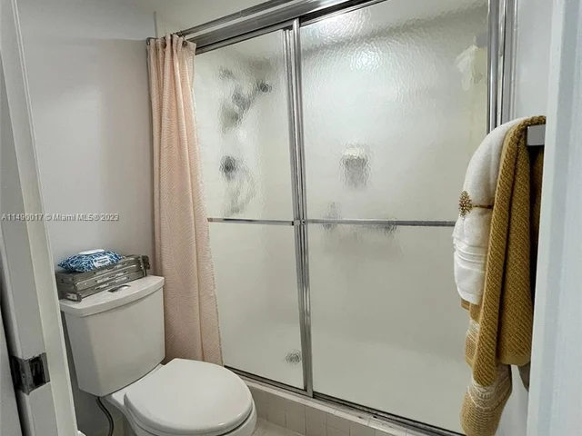 1200 SW 125th Ave # 405L, Pembroke Pines FL 33027