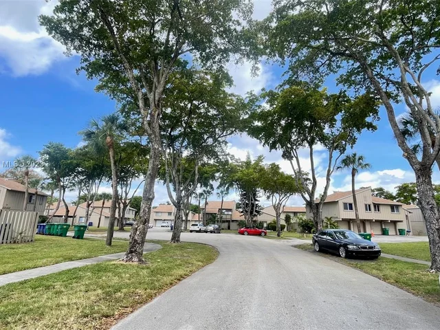 2113 NW 57th Ave # B, Lauderhill FL 33313