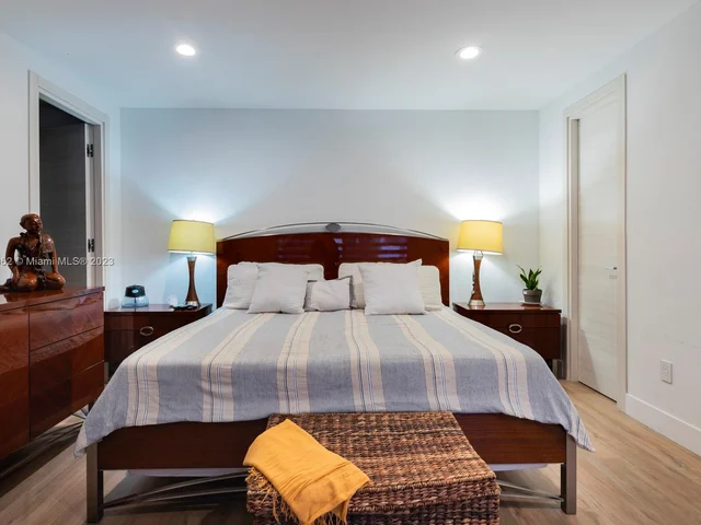 2225 Arch Creek Dr, North Miami FL 33181