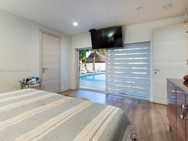 2225 Arch Creek Dr, North Miami FL 33181