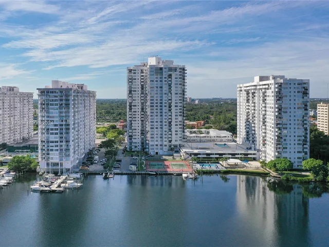 2780 NE 183rd St # 117, Aventura FL 33160