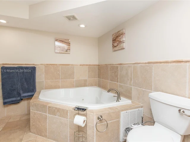 2780 NE 183rd St # 117, Aventura FL 33160