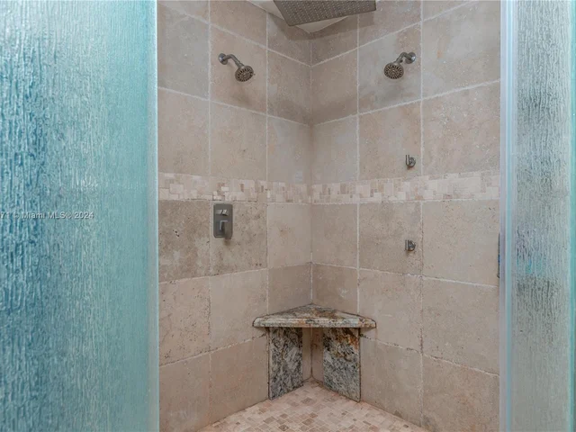 2780 NE 183rd St # 117, Aventura FL 33160