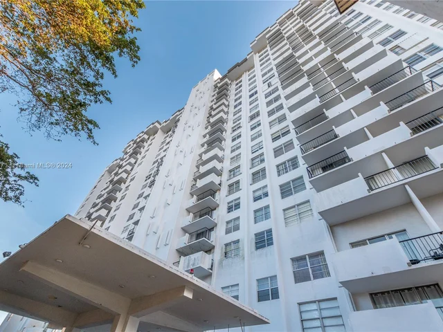 2780 NE 183rd St # 117, Aventura FL 33160