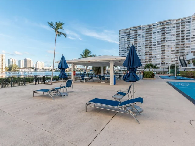 2780 NE 183rd St # 117, Aventura FL 33160