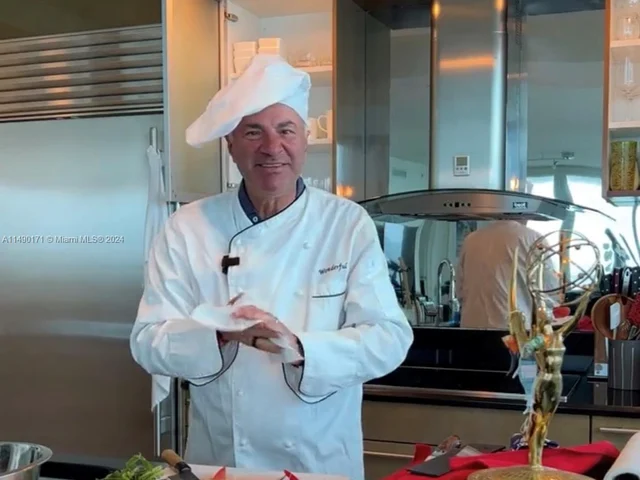 3801 Collins Ave # 706, Miami Beach FL 33140