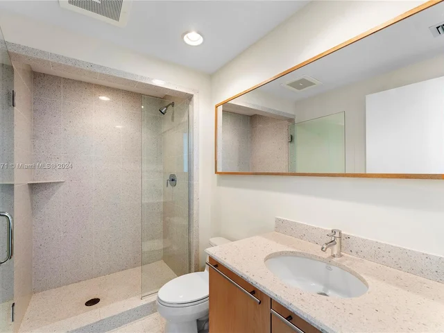 3801 Collins Ave # 706, Miami Beach FL 33140