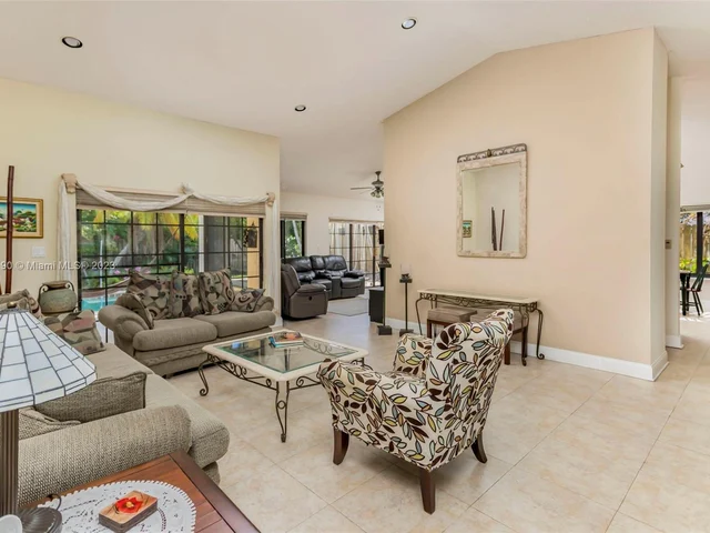 10485 SW 130th Ct, Miami FL 33186