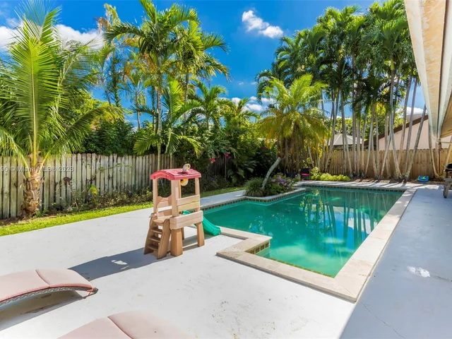 10485 SW 130th Ct, Miami FL 33186