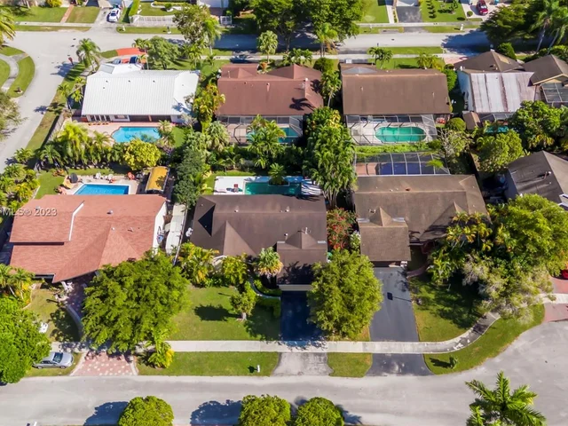 10485 SW 130th Ct, Miami FL 33186