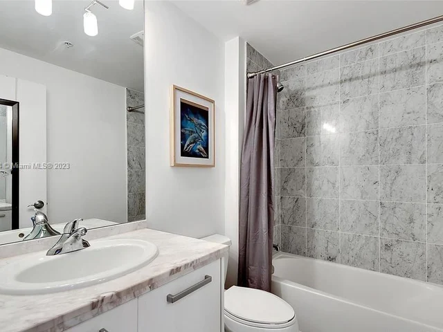 253 NE 2nd St # 608, Miami FL 33132