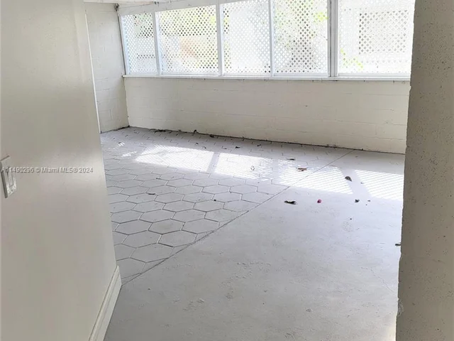 7070 Tyler St, Hollywood FL 33024