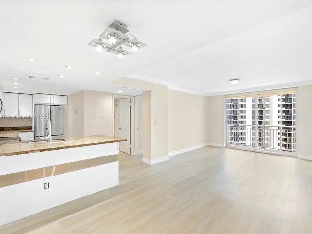 770 Claughton Island Dr # 1703, Miami FL 33131