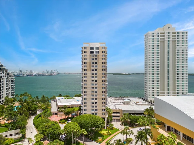 770 Claughton Island Dr # 1703, Miami FL 33131