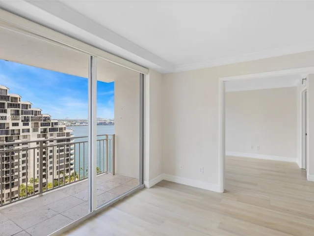 770 Claughton Island Dr # 1703, Miami FL 33131